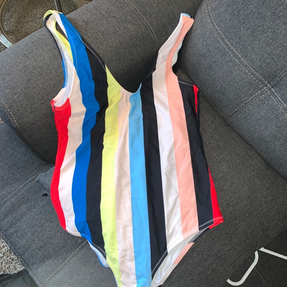 Bathing suit